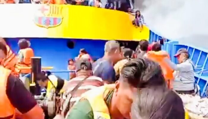 Kapal Motor Barcelona V Terbakar, Penumpang Ada Yang Melompat Ke Laut