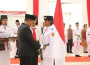 Gubernur NTT Melki Laka Lena, Kukuhkan 44 Anggota Paskibraka Tahun 2025