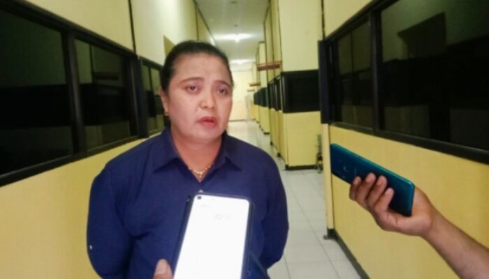 Ijazah Siswa SMA-SMK di Kupang Ditahan karena Tunggak Uang Komite, Merci Piwung Desak Pemprov NTT Bertindak