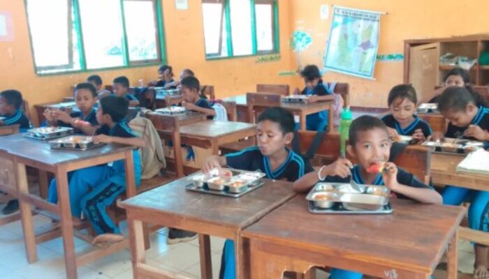 3.303 Penerima Manfaat di Belu Rasakan Manfaat MBG dari Dapur SPPG Tasifeto Timur, Ada Request Unik dari Siswa.
