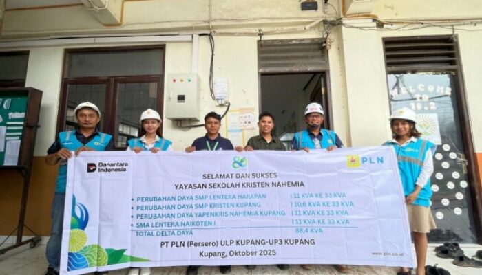 Listrik Kuat, Pendidikan Hebat: PLN Tingkatkan Daya Sekolah Kristen Nahemia Dukung Digitalisasi Belajar di Kupang