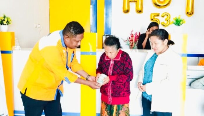 Bersahabat hingga Akhir Hayat: Manajer KSP Obor Mas Soe Serahkan Santunan Daperma