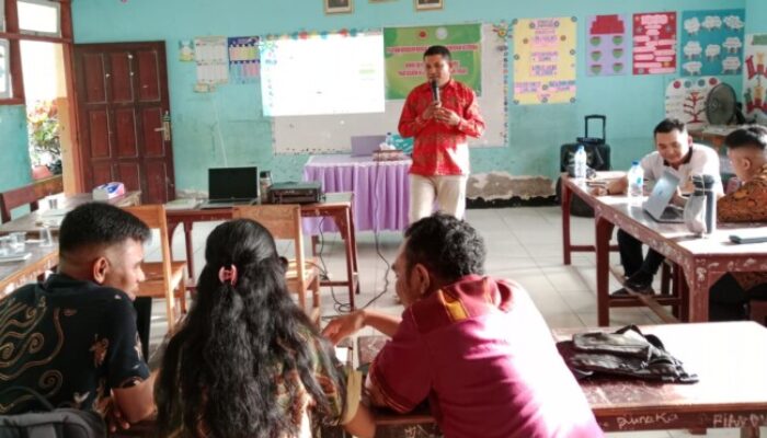 Tutor Pendidikan Kesetaraan di Kupang Dibekali Kurikulum Merdeka dan Kecerdasan Artifisial