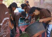 Pertamina Patra Niaga Kuatkan Ekonomi Perempuan Tana Duen Sikka, Sampah Jadi Berkah