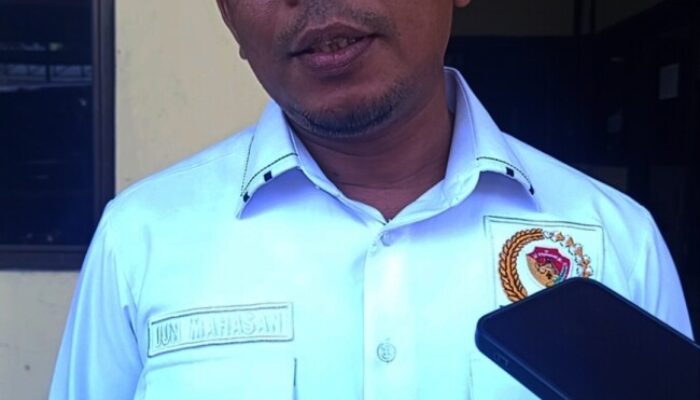 Junedin Mahasan – Sekretaris Komisi II DPRD NTT |  Usulkan Anggaran Tour de NTT Dialihkan Ke Program Bantu Petani dan Nelayan