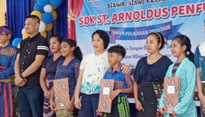 110 Siswa Lulus 100 Persen, Bukti Komitmen Kuat SDK St. Arnoldus Penfui Cetak Generasi Berprestasi